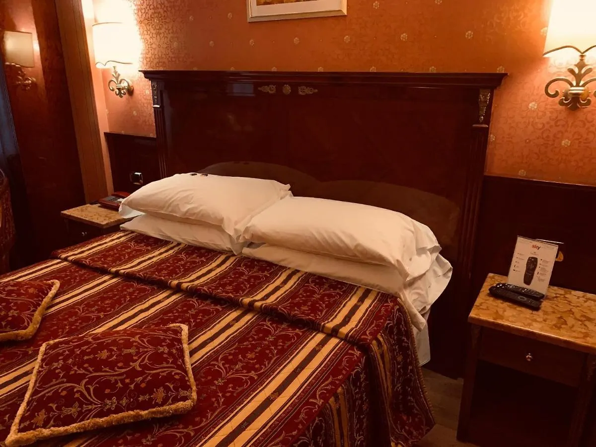 ****  Hotel Vittoria Milaan Italië