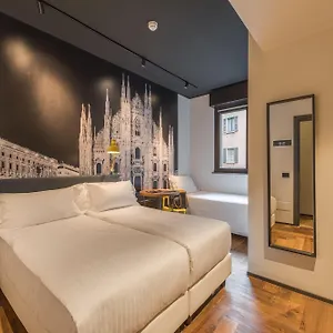 Hotel Roxy, Milão