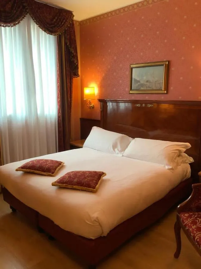 Hotel Vittoria Milan