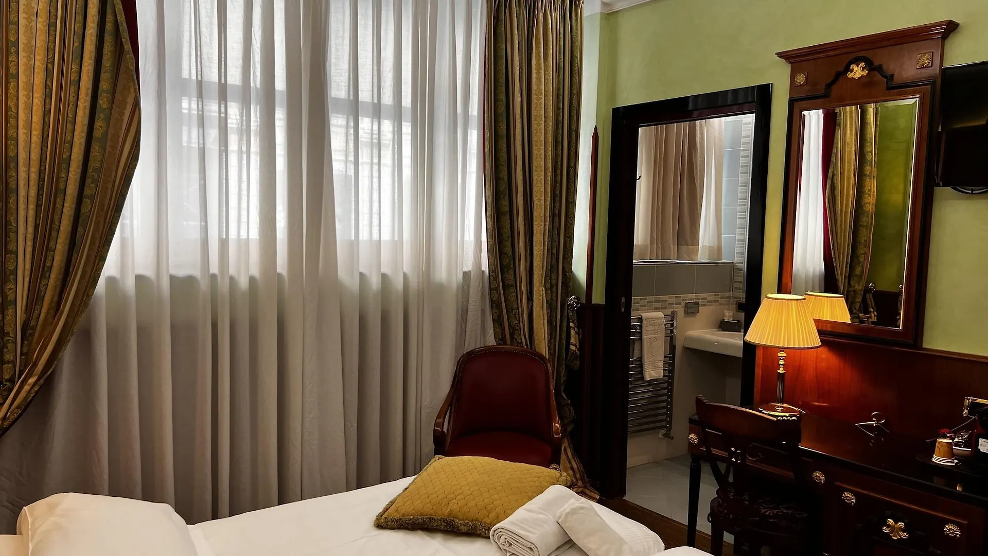 ****  Hotel Vittoria Milan Italy